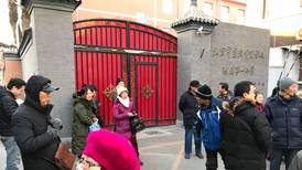 Hombre hiere con martillo a 20 niños en escuela de Beijing
, China