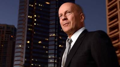 Así se ve Bruce Willis actualmente; publican VIDEO del actor en Thanksgiving
