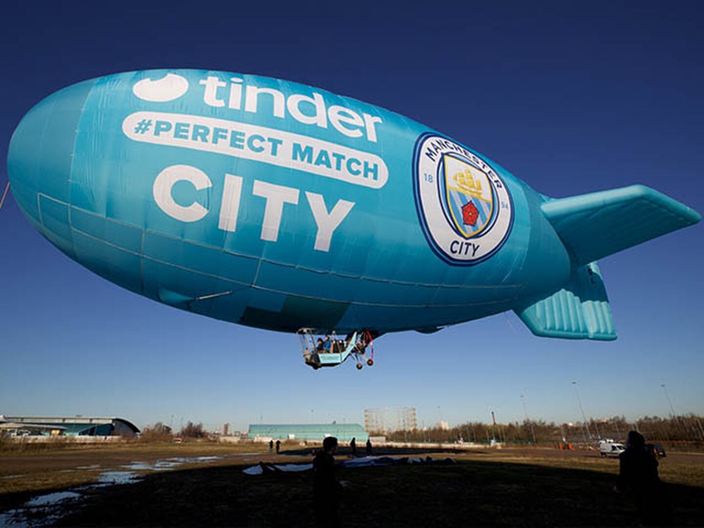 ¡Hicieron 'match'! Tinder es nuevo patrocinador del Manchester City