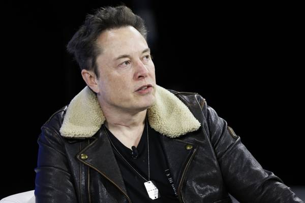 Revés a Musk en la Corte por bono de Tesla podría quitarle el título de hombre más rico del mundo