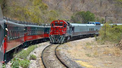 Reformas de AMLO: Propone que desarrollo de trenes de pasajeros tenga rango constitucional