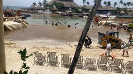 Sargazo ‘invade’ Quintana Roo: Así se ven parques de Xcaret y Xel-ha por el mal tiempo