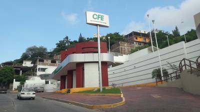 Vuelve la luz a Guerrero: CFE reporta restablecimiento de energía al 99% tras huracán ‘Otis’