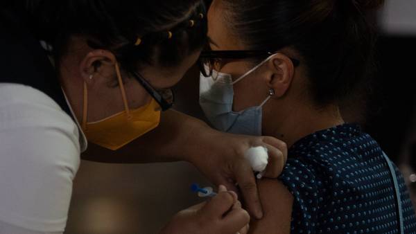 Vacunas COVID catapultarán a mercados emergentes... y eso es bueno para México
