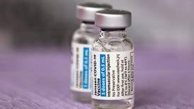 EU anuncia acuerdo con J&J y COVAX para enviar vacunas contra COVID a países en desarrollo