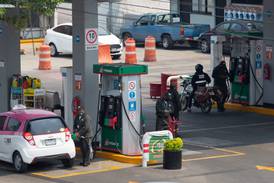 Sin subsidios de AMLO a gasolina, la inflación estaría en 11%: Credit Suisse