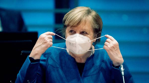 'Viene lo más duro de la pandemia', advierte Angela Merkel