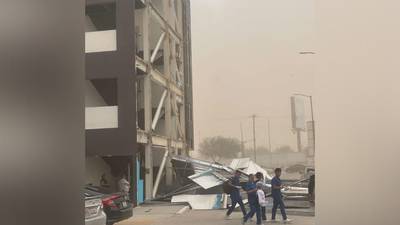 Tormenta de arena en Mexicali colapsa muro de edificio de Universidad de Durango  