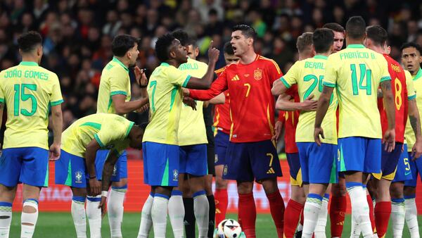 Brasil advierte a FIFA que no volverá a jugar sin VAR tras polémicas ante España