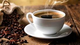 ¿Otra taza de café? Estudio revela que podría retrasar o prevenir el cáncer de colon