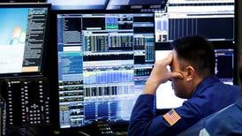 Wall Street cierra ‘tenso’ ante la espera la revisión del PIB en EU