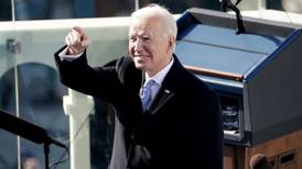 El mundo tiene fe en Joe Biden, pero está perdiendo la confianza en EU, revela encuesta