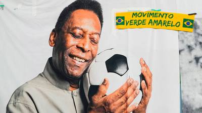 Club Santos de Brasil prepara homenaje a Pelé en uniforme del equipo