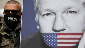 Fiscalía sueca estudia reabrir caso de violación contra Assange
