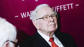Warren Buffett 'cumple su promesa' y dona 3,600 mdd en acciones a cinco fundaciones