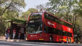 Juez ordena retirar 898 espacios publicitarios de Línea 7 del Metrobús