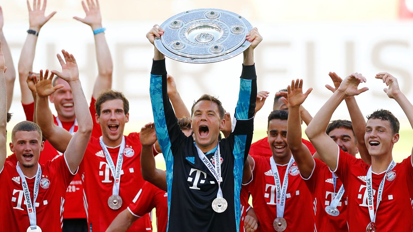 Puso punto final con goleada: Bayern Munich recibió el trofeo de campeón de la Bundesliga