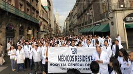 Diputados piden a titulares de Salud y de Hacienda atender reclamos de médicos residentes