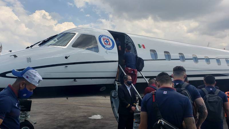 ¡Espectacular! Cruz Azul presumió avión privado previo a viaje a San Luis Potosí
