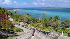 Quintana Roo apuesta por Bacalar y Mahahual para contrarrestar inseguridad en Cancún