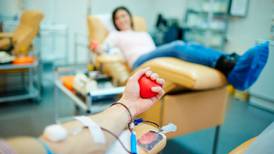 ¿Puedo donar sangre si tuve hepatitis en la infancia? Esto dicen los expertos