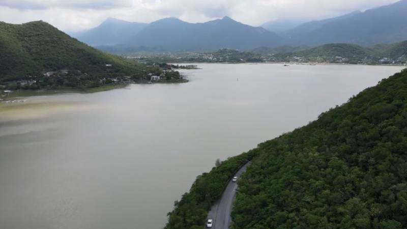 La presa La Boca, en Nuevo León reporta el 35% de su capacidad (Foto: X | @samuel_garcias)