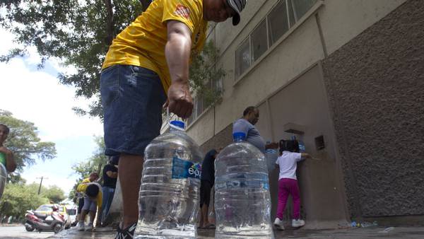 Coahuila y Durango ‘tiran paro’ a Nuevo león: Convocan a donar agua al estado 