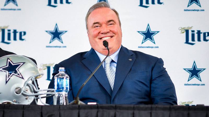 Mike McCarthy fue formalmente presentado como el nuevo head coach de los Cowboys