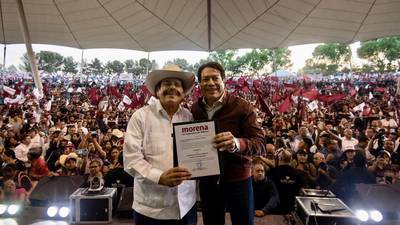 Elecciones Coahuila 2023: Armando Guadiana toma protesta como candidato de Morena 