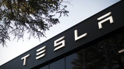 ¡Por fin!: Elon Musk anuncia la fecha en que Tesla presentará su robotaxi 