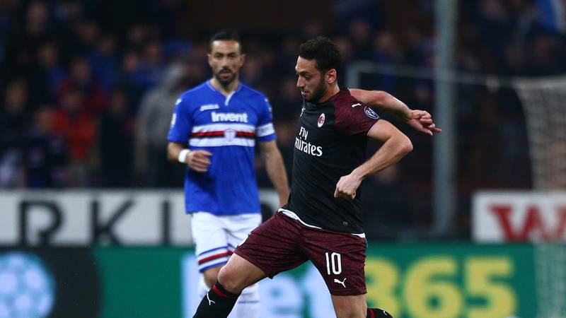 El Milan cayó con polémica ante el Sampdoria y complicó su lucha por Europa