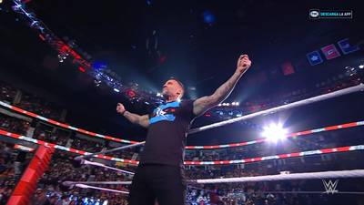Monday Night Raw: Espectacular regreso de CM Punk a WWE con mensaje incluido para sus detractores (VIDEO)