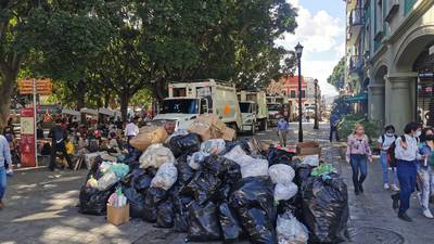 ¿Por qué Oaxaca capital se está ‘ahogando’ en basura? Esto sabemos
