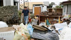 Rescatistas hallan más víctimas tras tifón 'Hagibis' en Japón; hay 53 muertos