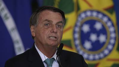 Piden investigar posible ‘transa’ de Bolsonaro por compra de vacunas COVID a India