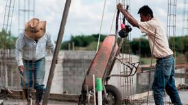 Fuerza México y Mano a Mano firman convenio para reconstruir 50 casas en Puebla