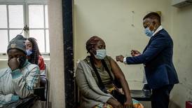 ¿Ya la libramos? Médicos sudafricanos consideran que ómicron es más leve que delta