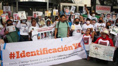 Marchan por personas desaparecidas en Guanajuato; suman 2 mil 400 en dos años