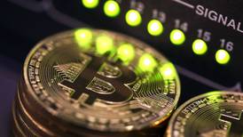 El bitcoin se apunta el mayor avance en más de un mes