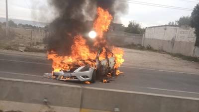‘Arde’ Guanajuato: Reportan narcobloqueos y balaceras en Celaya