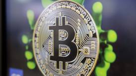 ‘Lunes negro’ para el bitcoin: se desploma a su nivel más bajo desde diciembre de 2020