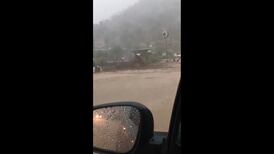 Intensas lluvias provocan desbordamiento de un río en Oaxaca