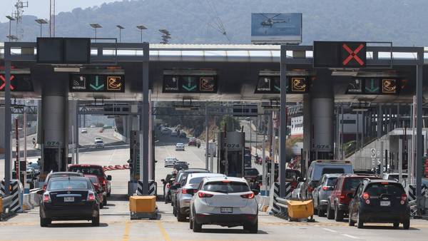 Autopista México-Cuernavaca: Registran filas de hasta 2 kilómetros este Viernes Santo