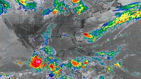 ‘Blas’ se convierte en huracán categoría 1; habrá lluvias en Guerrero, Jalisco, Colima y Michoacán