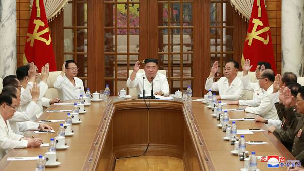 Kim Jong-un reaparece en reunión sobre combate al COVID-19 en Corea del Norte y llegada del tifón 'Bavi'
