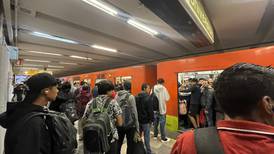 Caos en Línea 3 del Metro CDMX: ¿Por qué los trenes se detienen hasta 15 minutos este viernes?