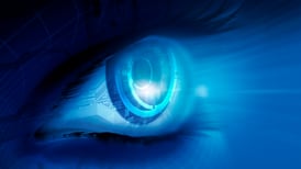 De las películas a la vida real, científicos logran imprimir un 'ojo biónico'