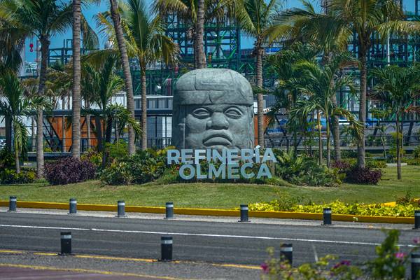 ‘Dame más gasolina’: Pemex importará más combustible ante altas demandas
