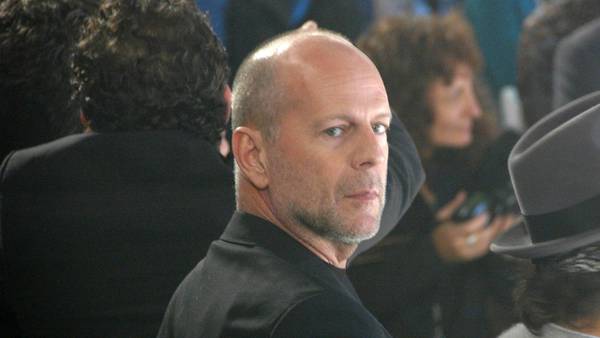 Bruce Willis tuvo problemas cognitivos en rodajes, según equipo de filmación
