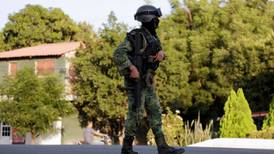 Solamente 5 policías municipales vigilan Aguililla, Michoacán